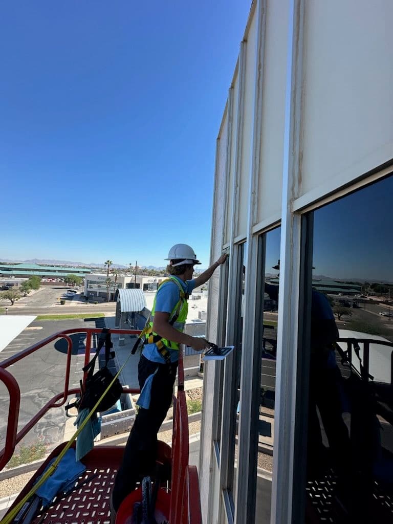 Efficient Commercial Window Cleaning at Local Hotels and Offices